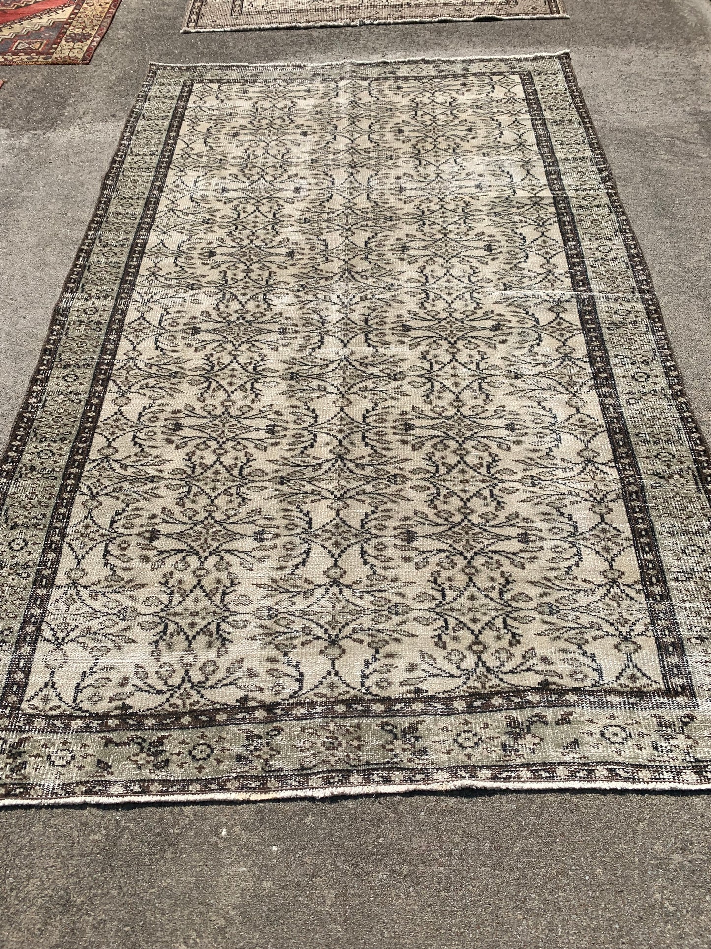 Turkish Area Rug 8’7 x 5’4