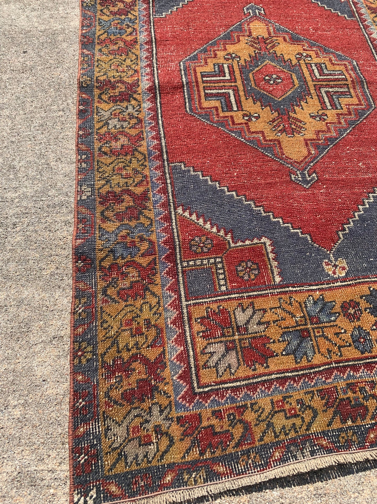 Turkish Area Rug 5’10 x 3’6