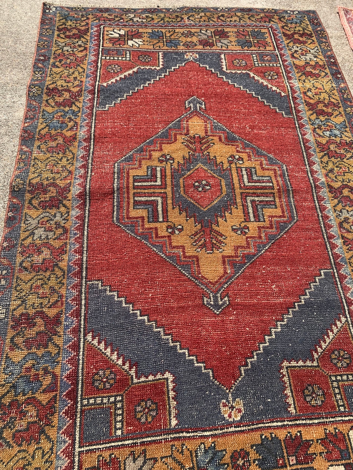 Turkish Area Rug 5’10 x 3’6