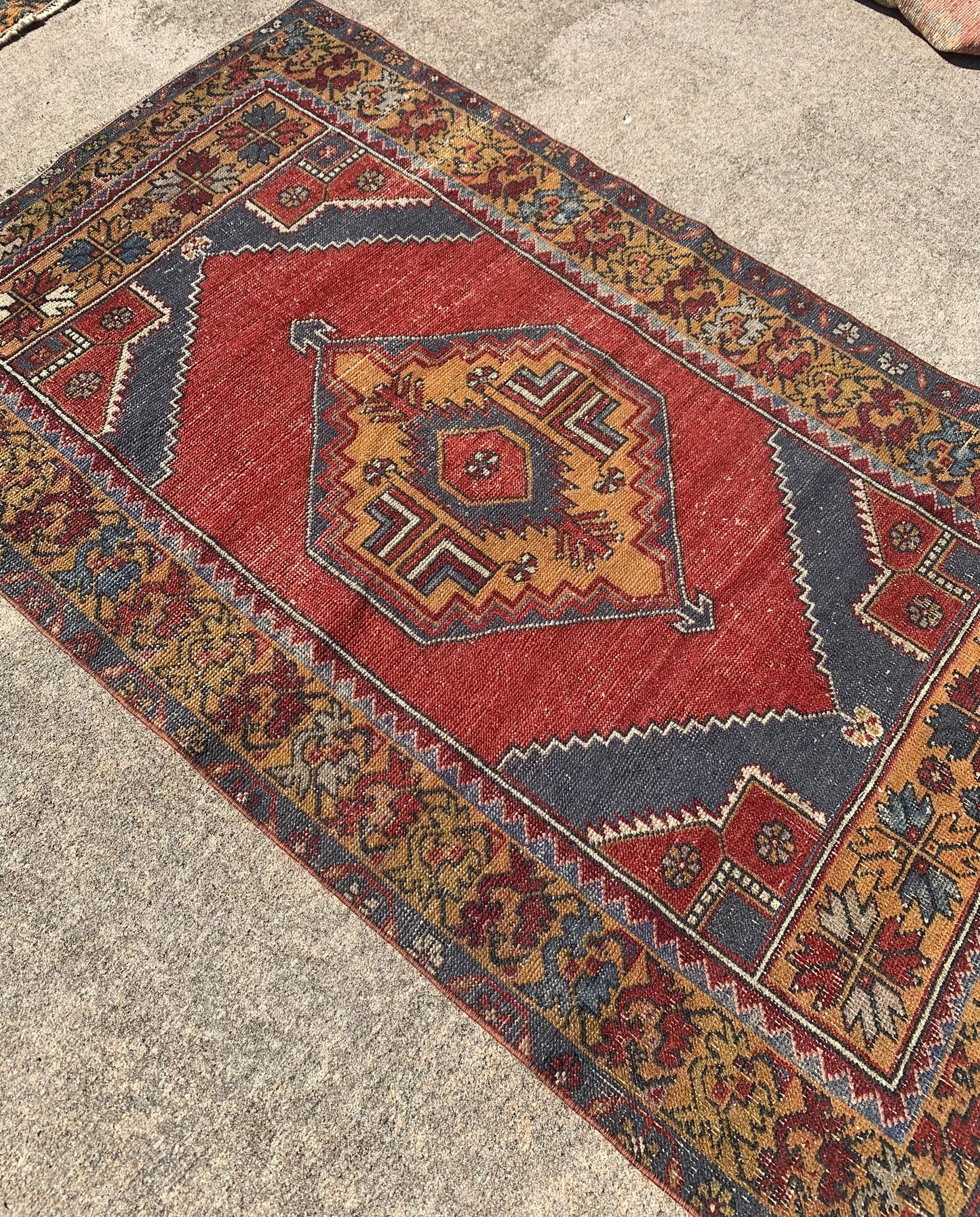 Turkish Area Rug 5’10 x 3’6