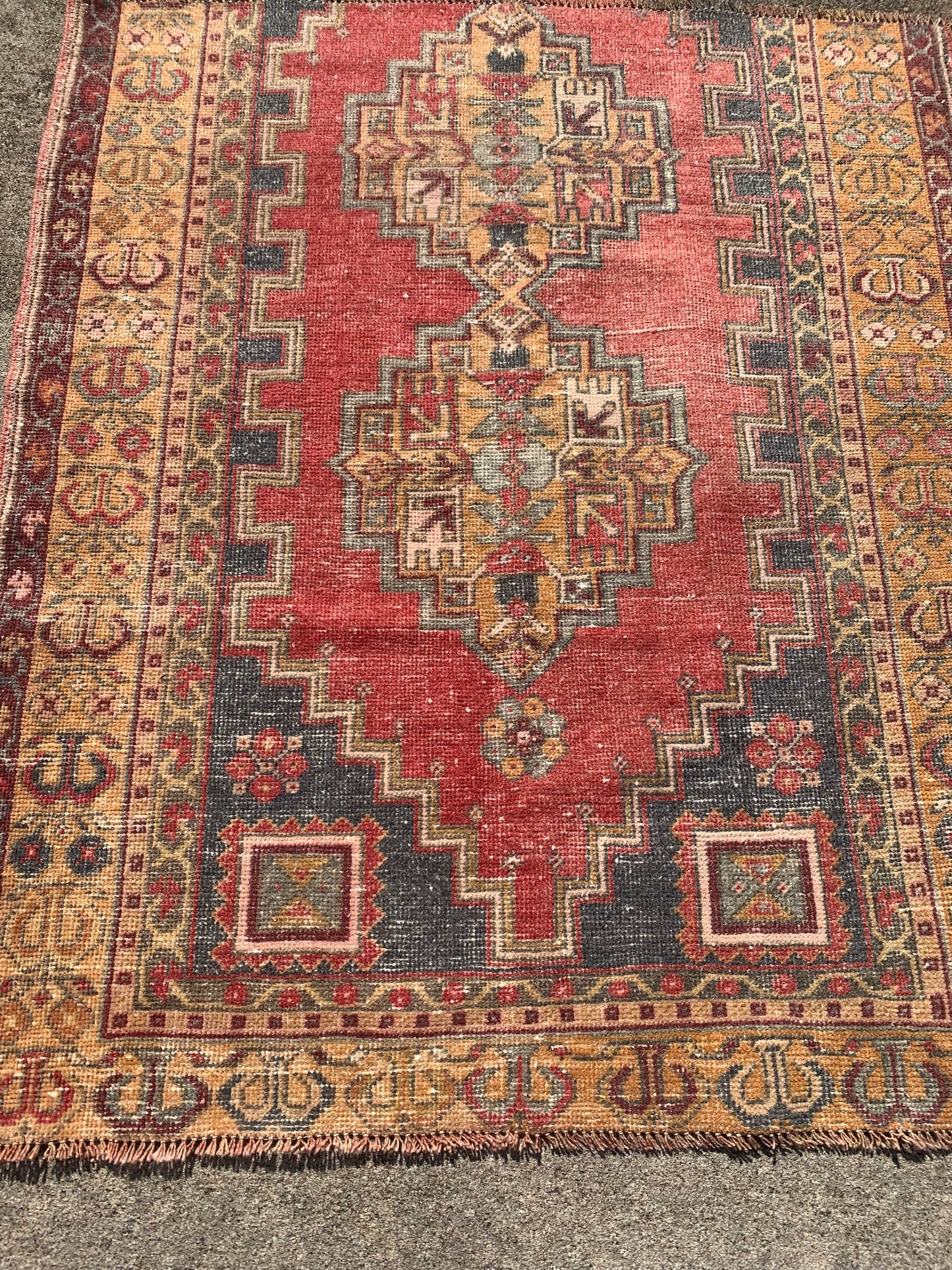 Turkish Rug 4’2 x 3’7