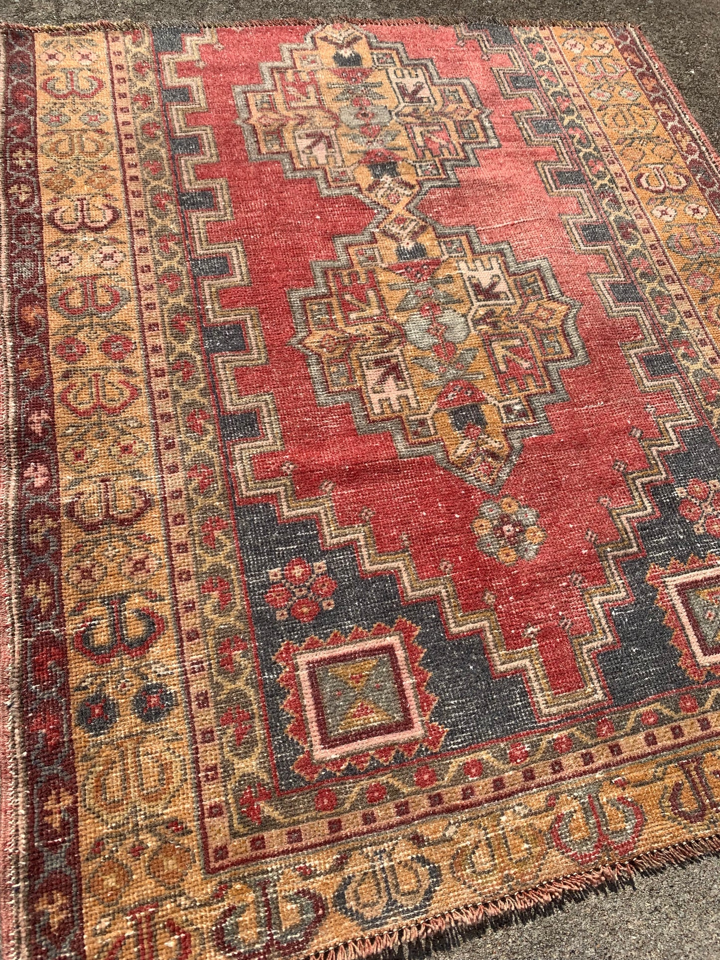 Turkish Rug 4’2 x 3’7