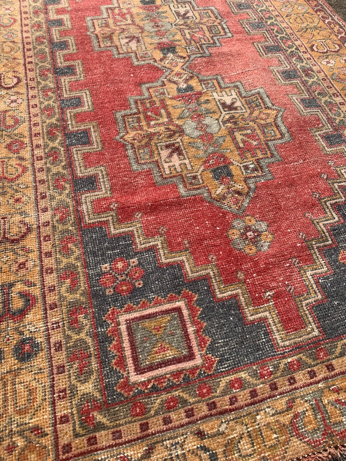 Turkish Rug 4’2 x 3’7