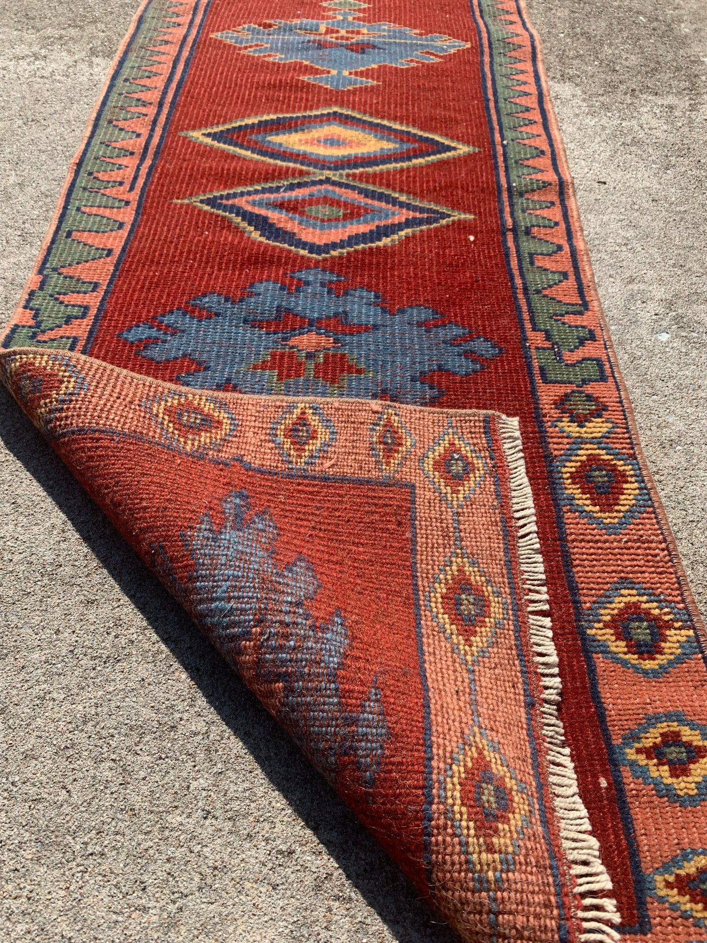 Turkish Rug 4’8 x 1’8